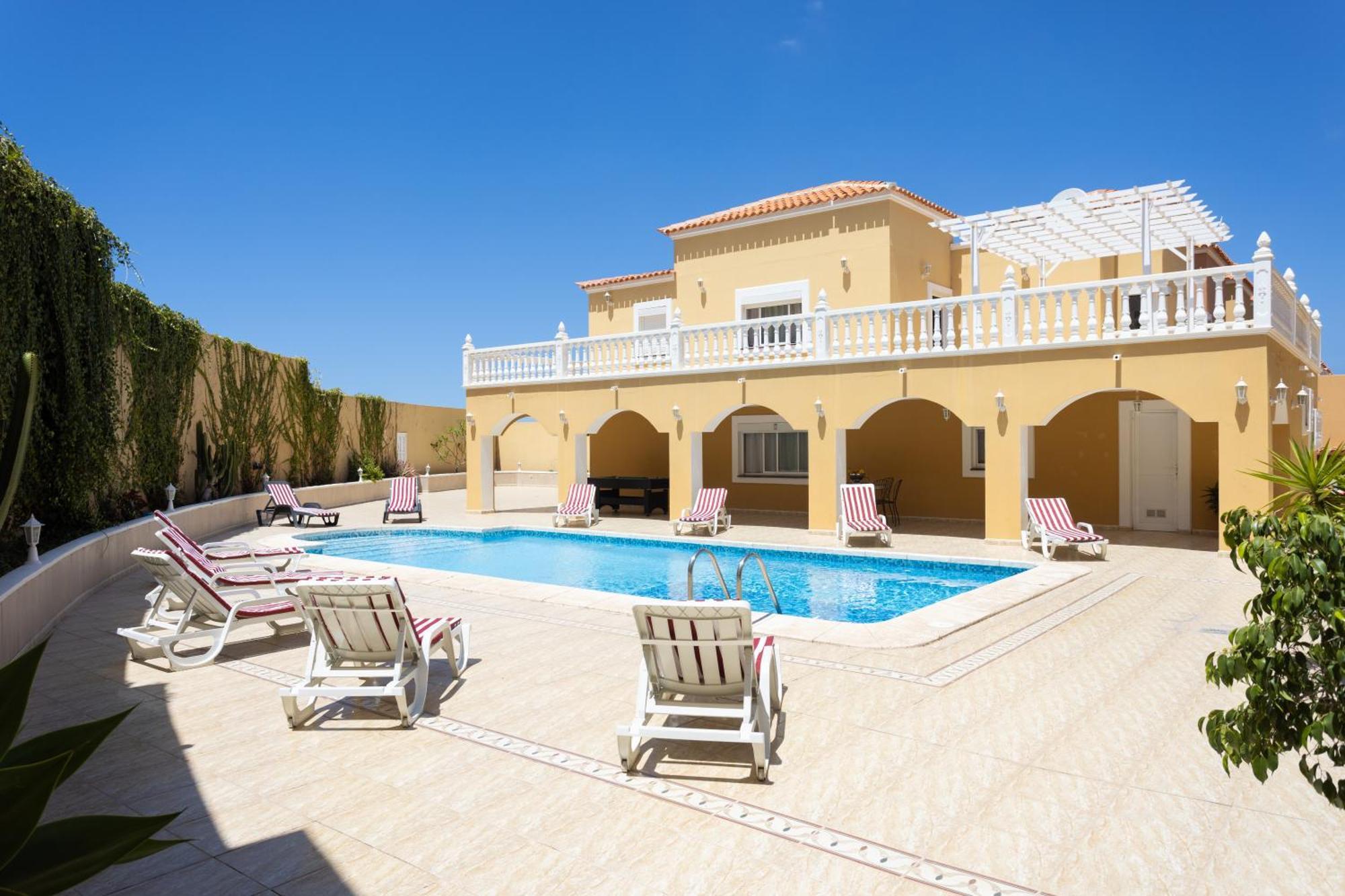 Classbnb - Luxurious Villa 1,5 Kilometers From Costa Adeje Bagian luar foto